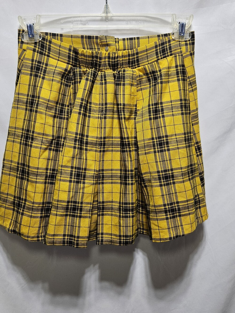 Harry Potter Hufflepuff Plaid Pleated Skirt NWT Yellow Black Button Front Size S - Picture 4 of 8